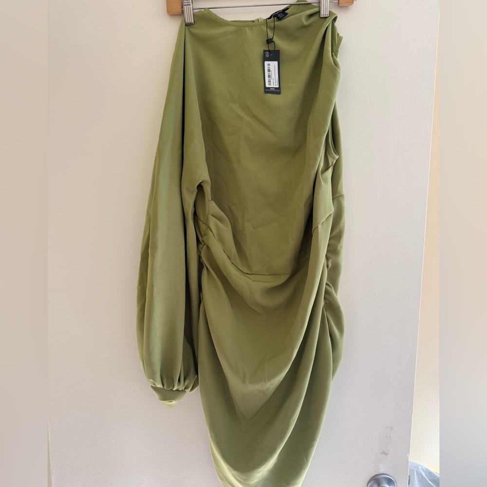 PrettyLittle Thing Women Dress - Picture 6 of 9